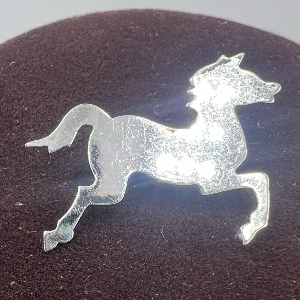 Vintage 925 STERLING SILVER HORSE BROOCH PIN HORSE LOVERS GIFT Unmarked Tested